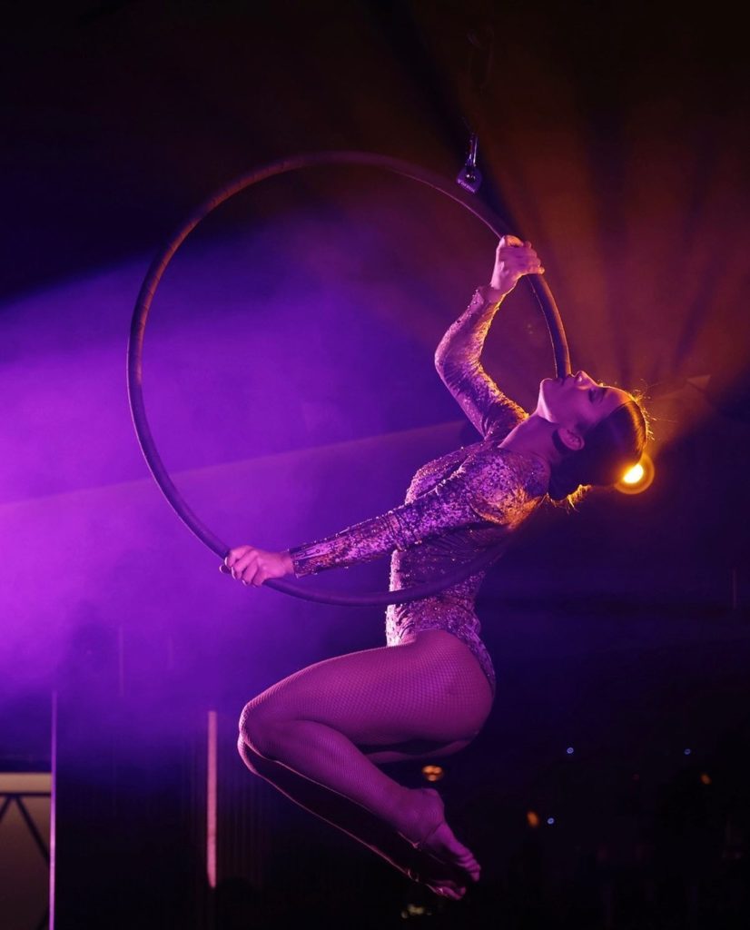 aereal hoop performance at gatsby barcelona